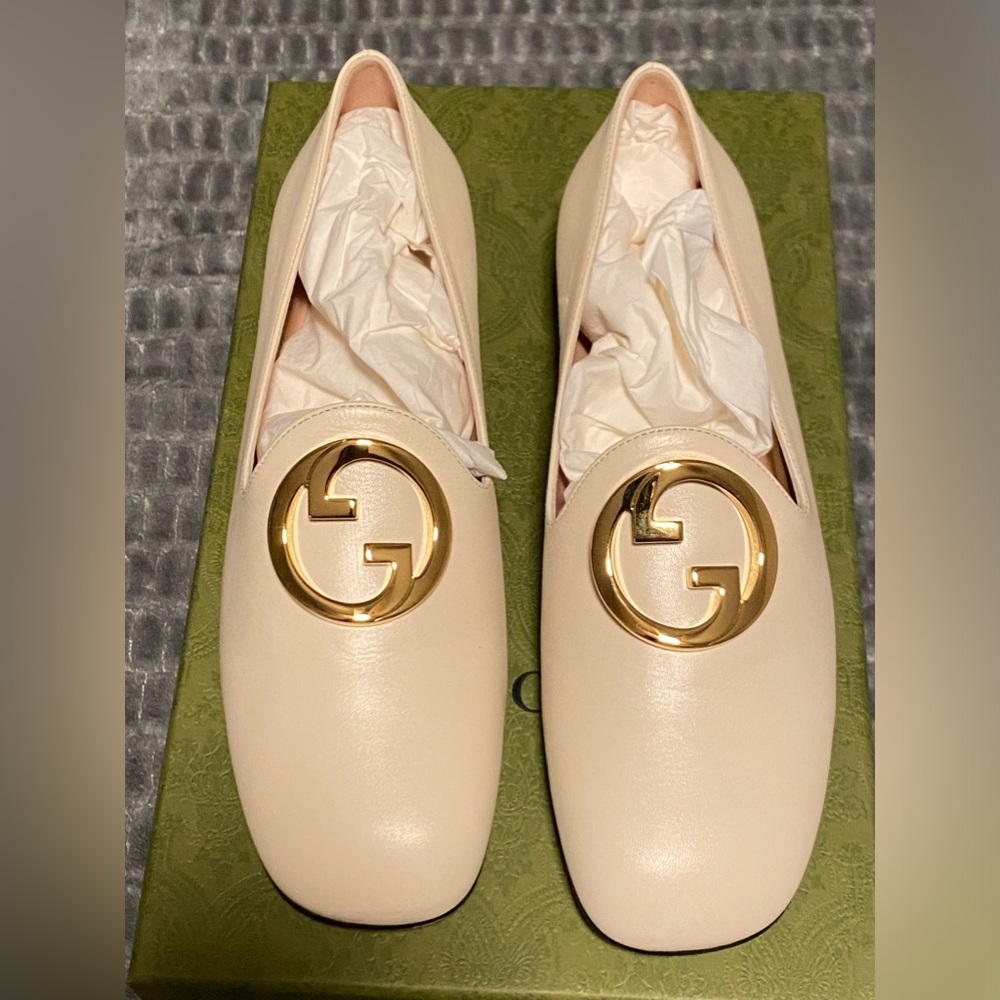 Gucci GG Logo Plaque Ballet Flats White/Gold 723395 9022 Cowhide IT 37 US 7 - Picture 4 of 8